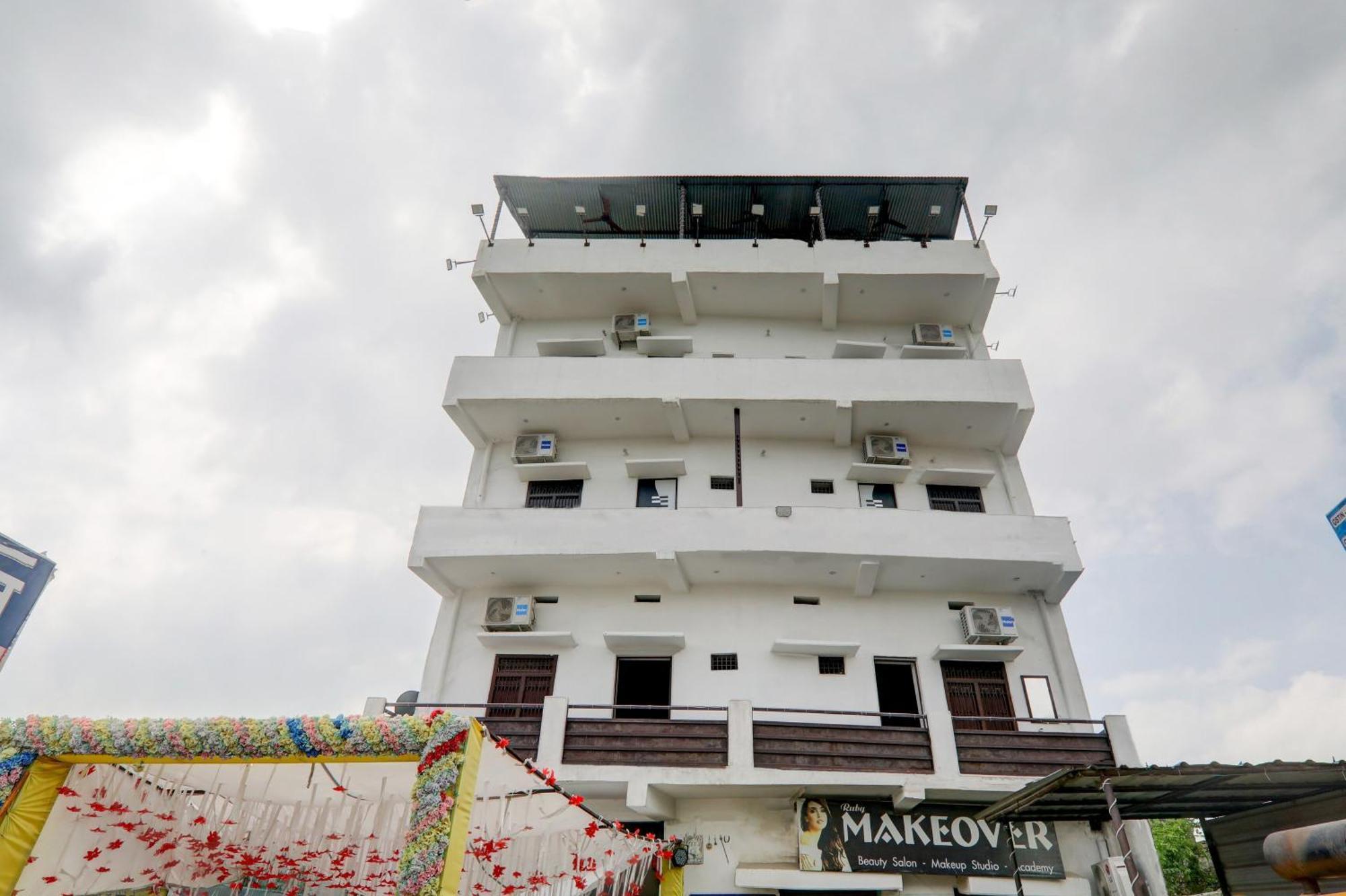 Hotel O The Vishnu Bettiah Exteriér fotografie